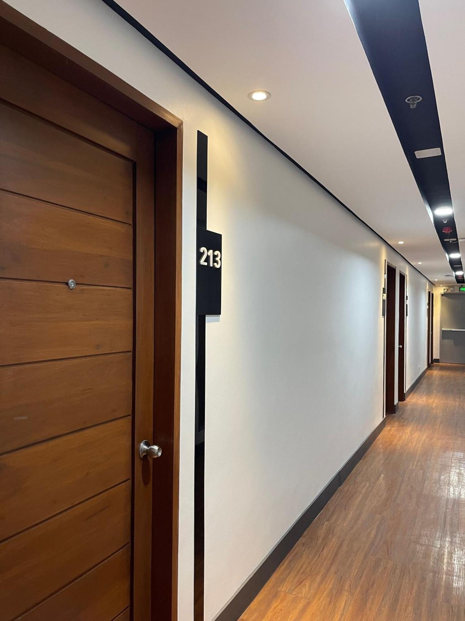Boulevard Pension Hotel Cebu Dış mekan fotoğraf
